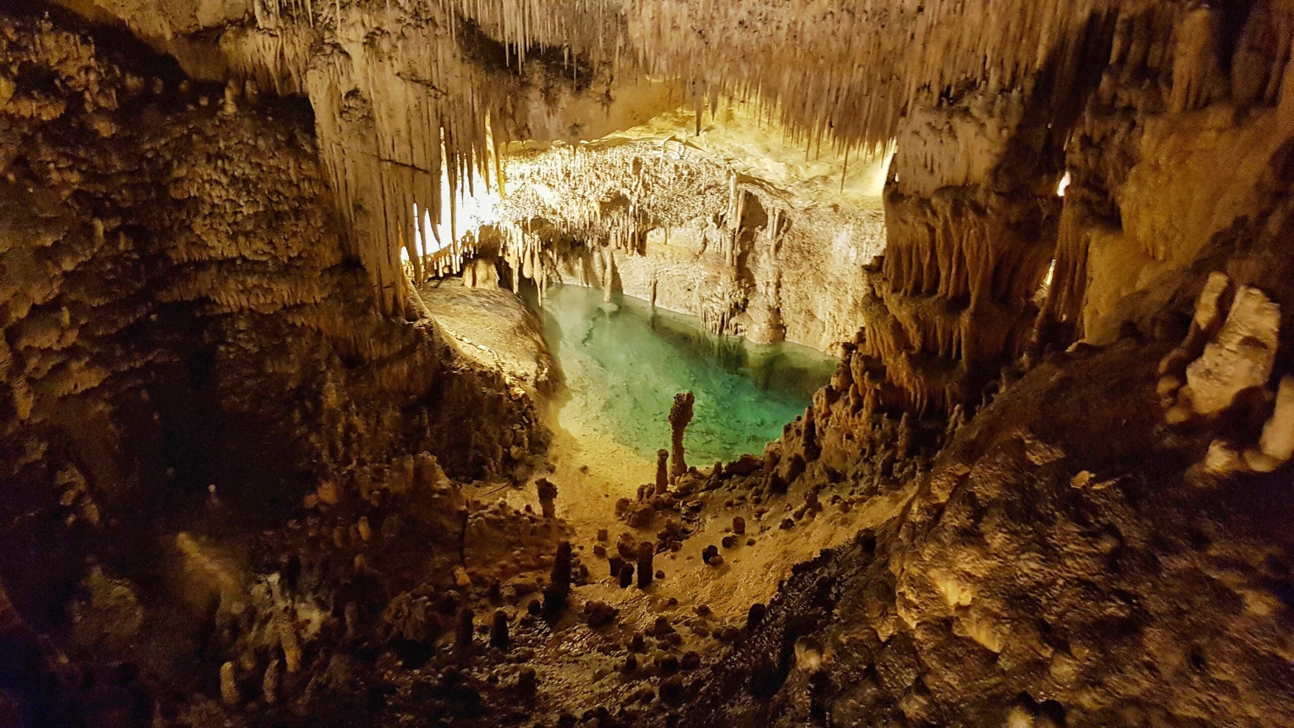 Cuevas del Drach es una visita clásica en una ruta por Mallorca
